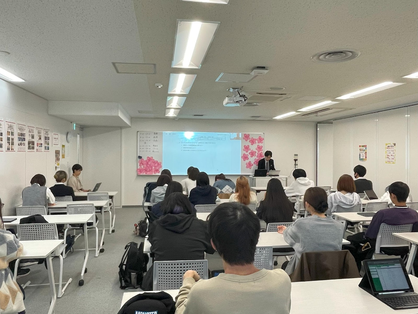 新年度オリエンテーション@横浜キャンパス｜横浜Blog｜授業