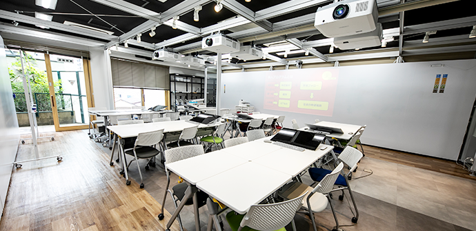 FUTURE LAB